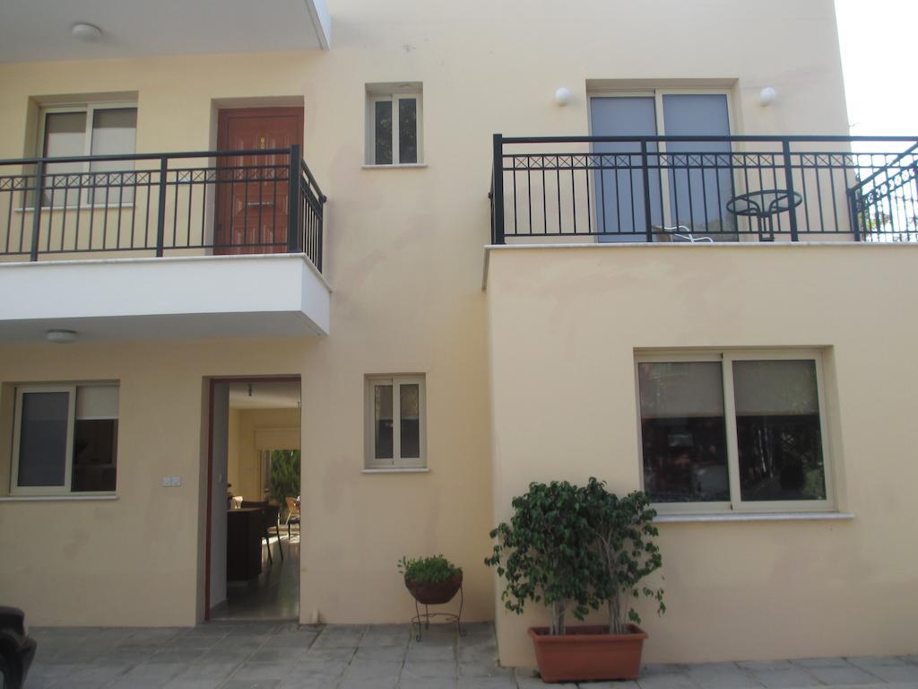 Byreva Apartments Paphos Luaran gambar